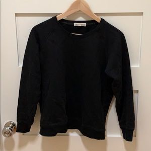 Tradlands black sweatshirt